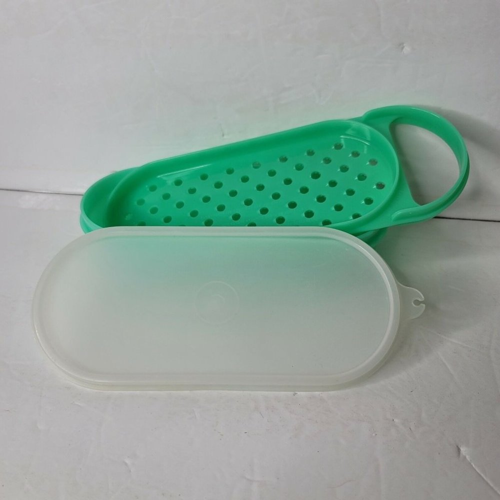 Vintage Tupperware 3 Piece Green Grater With Lid 1375-12